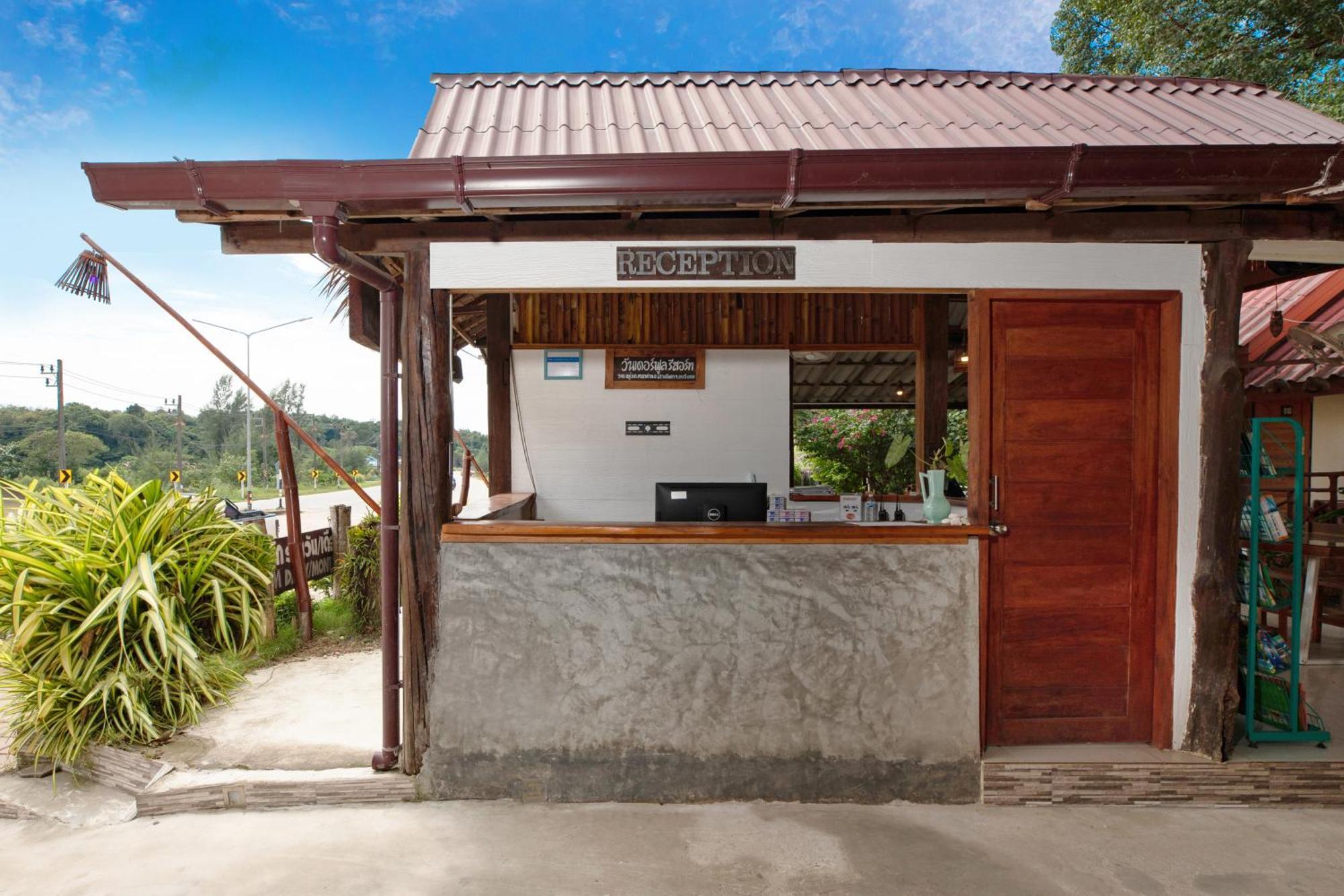 Wonderful Resort Ko Lanta Buitenkant foto