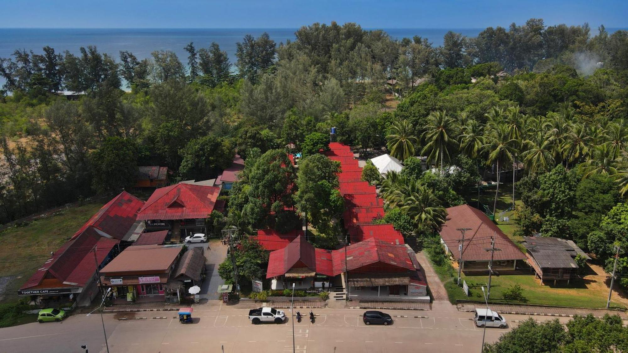 Wonderful Resort Ko Lanta Buitenkant foto